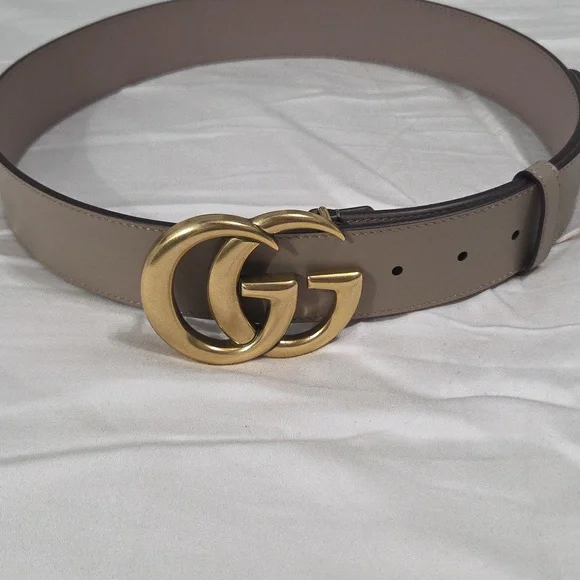 Gucci Taupe Pink Leather Belt with Gold Double G Buckle - Picture 2 of 16